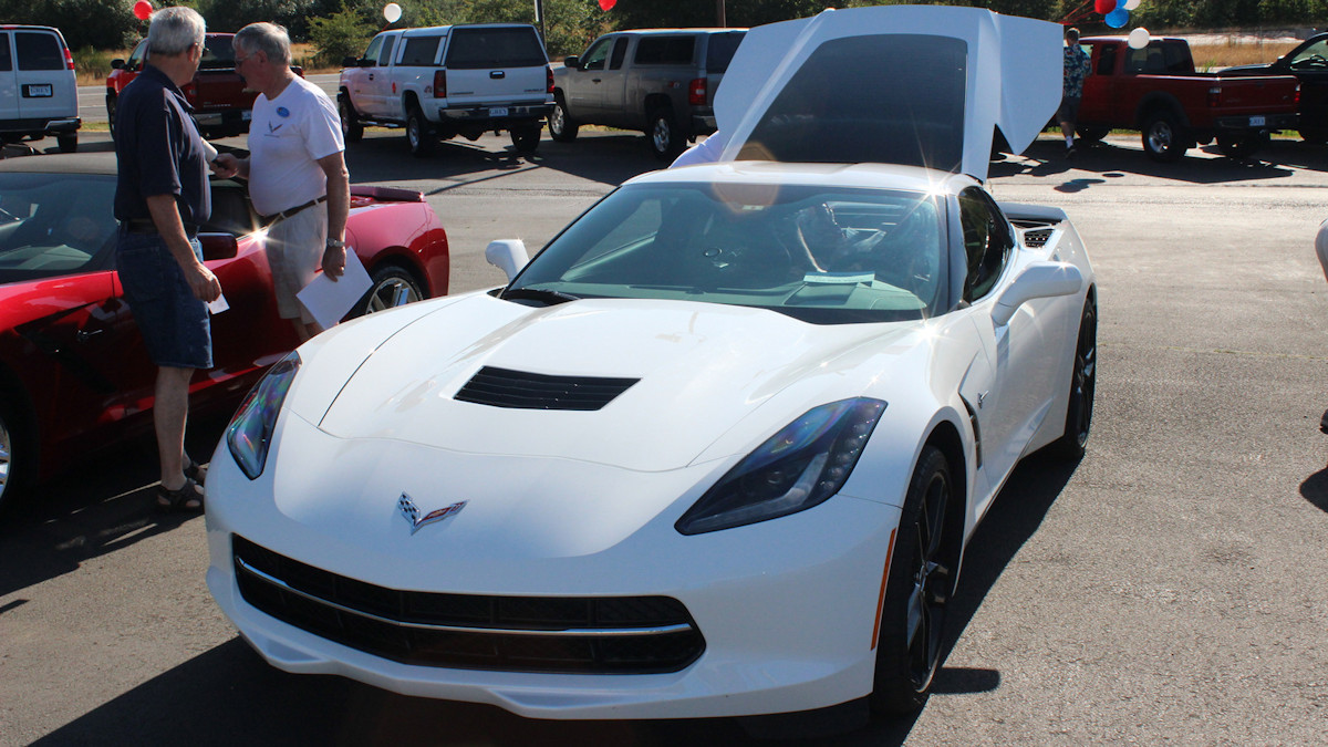 Click to Enlarge-Esc to Close Corvette Generations/C7/C7 2014 White 2.jpg